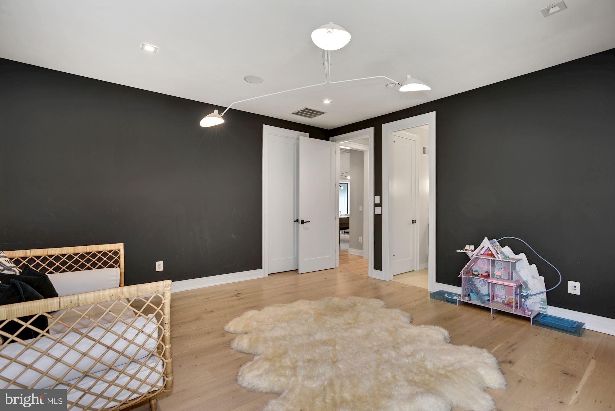 1217 Crest Lane McLean, VA 22101 - Photo 37 of 84