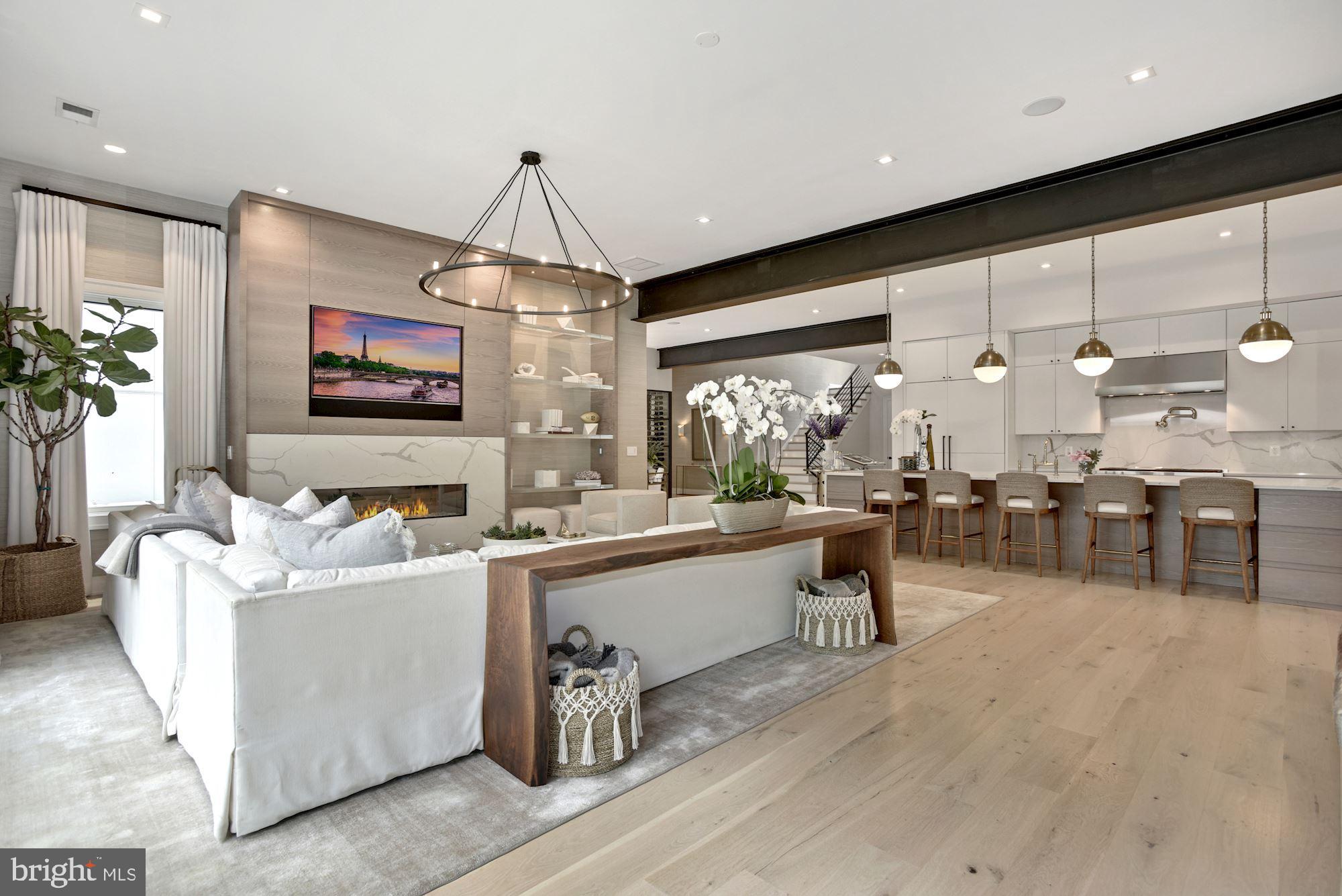 1217 Crest Lane McLean, VA 22101 - Photo 6 of 84