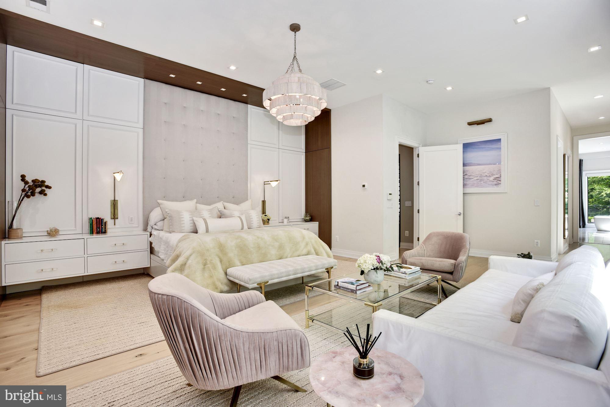 1217 Crest Lane McLean, VA 22101 - Photo 9 of 84