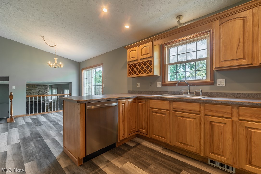 5604 Reef Road Mentor, OH 44060 - Photo 7 of 24