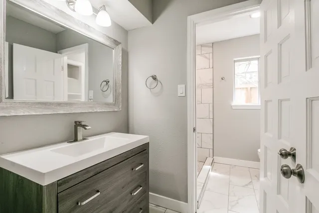 $2,899 | 10827 Tupper Lake Drive, Houston, TX 77042