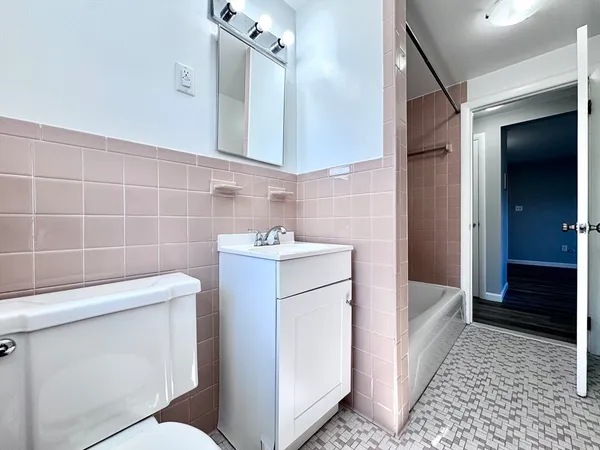 $2,500 | 17 Old Colony Lane, Unit 10, Arlington, MA 02476