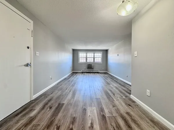 $2,500 | 17 Old Colony Lane, Unit 10, Arlington, MA 02476