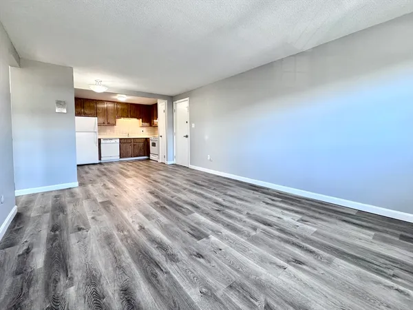 $2,500 | 17 Old Colony Lane, Unit 10, Arlington, MA 02476