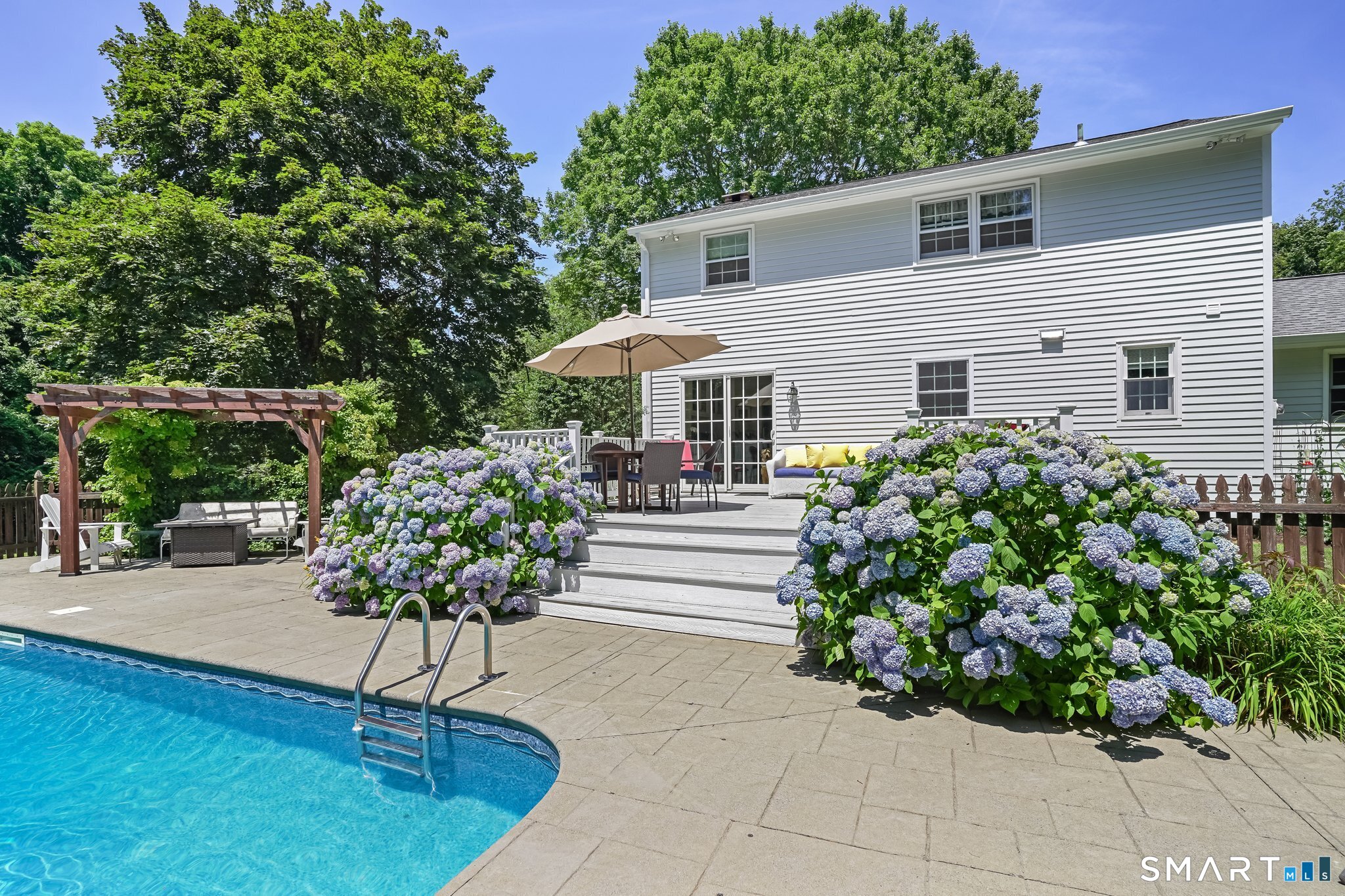 103 Cedar Lane Ridgefield, CT 06877 - Photo 3 of 40