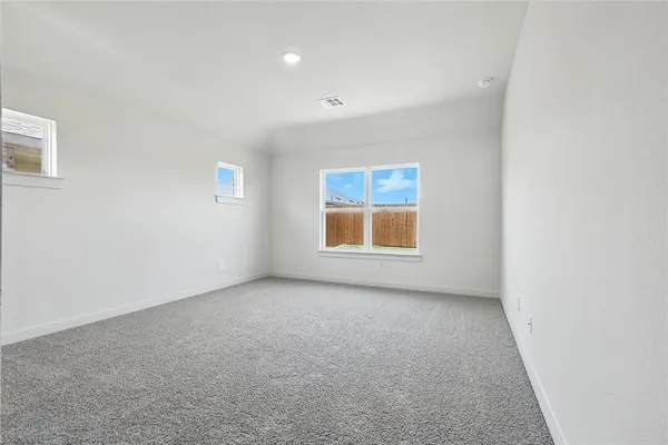 $2,200 | 106 Patrick Henry Drive, Venus, TX 76084