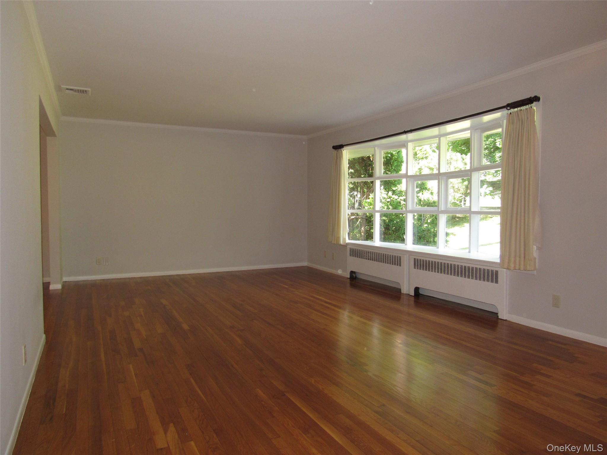 75 North Street Rye, NY 10580 - Photo 5 of 24