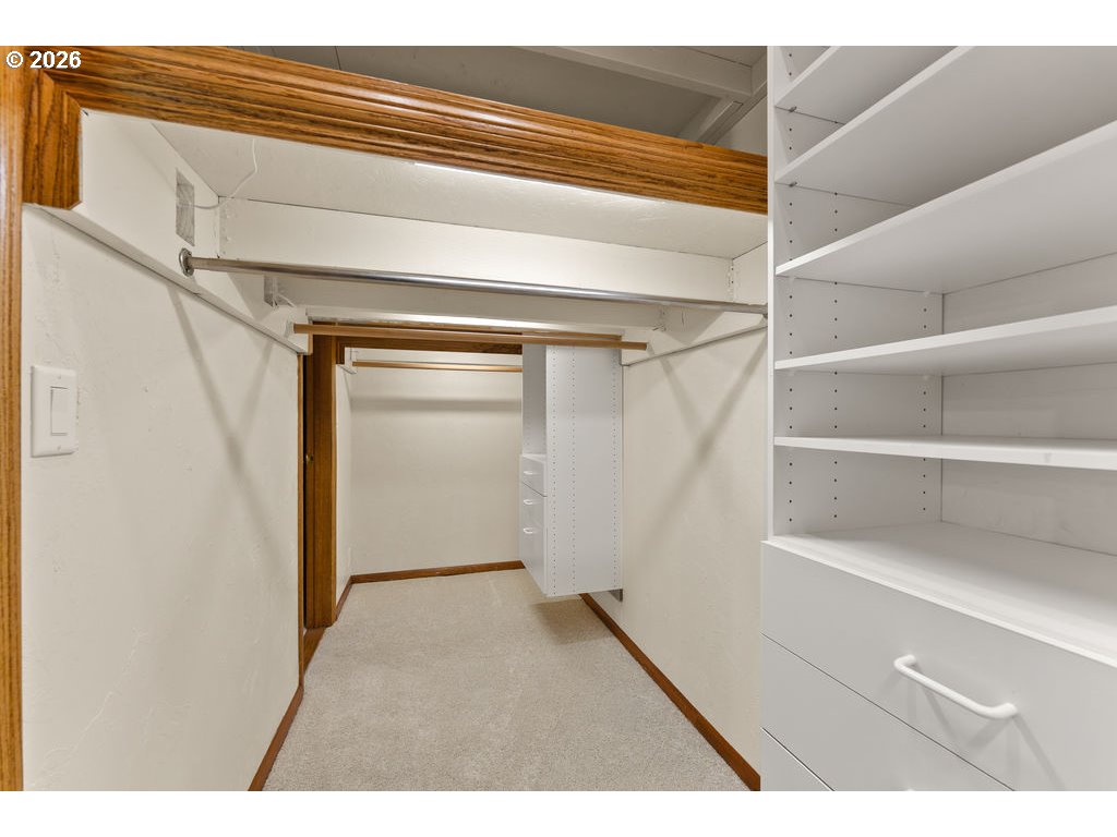 2233 East Riverside Drive Myrtle Creek, OR 97457 - Photo 22 of 47 a view of an empty walk in closet