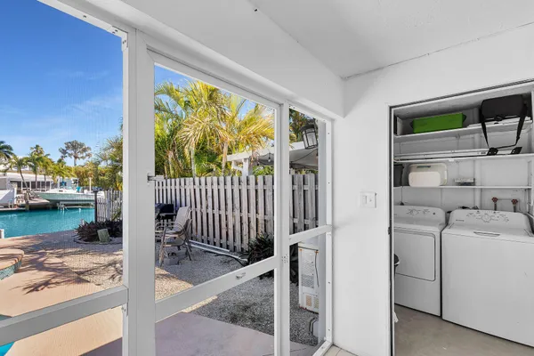$1,225,000 | 230 11th Street, Key Colony Beach, FL 33051
