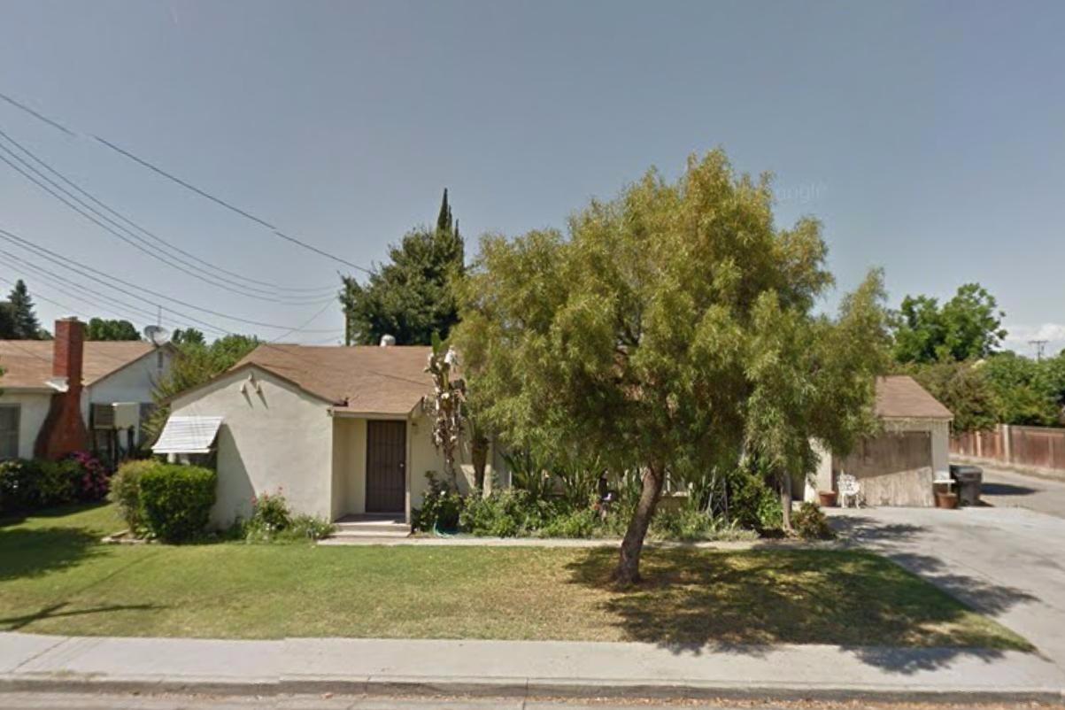 766 East Springfield Avenue Reedley, CA 93654 - Photo 1 of 14