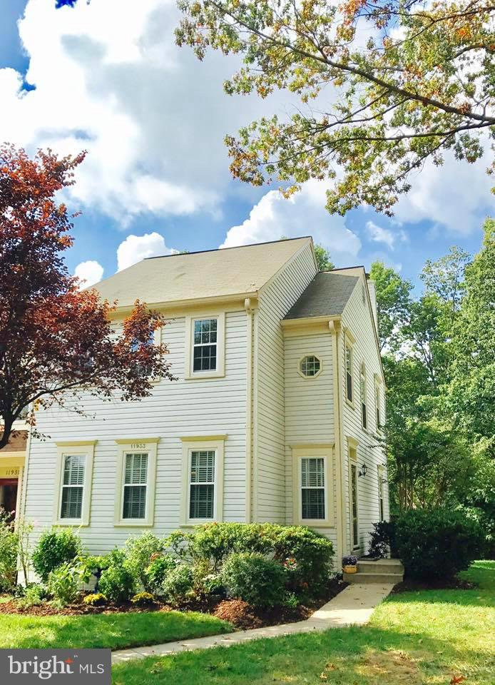 11933 Sentinel Point Court Reston, VA 20191 - Photo 1 of 30 Exterior (Front)