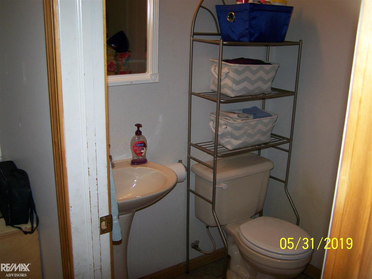 1960 Hetrick Road Boyne Falls, MI 49713 - Photo 22 of 29 31381568-23.JPG