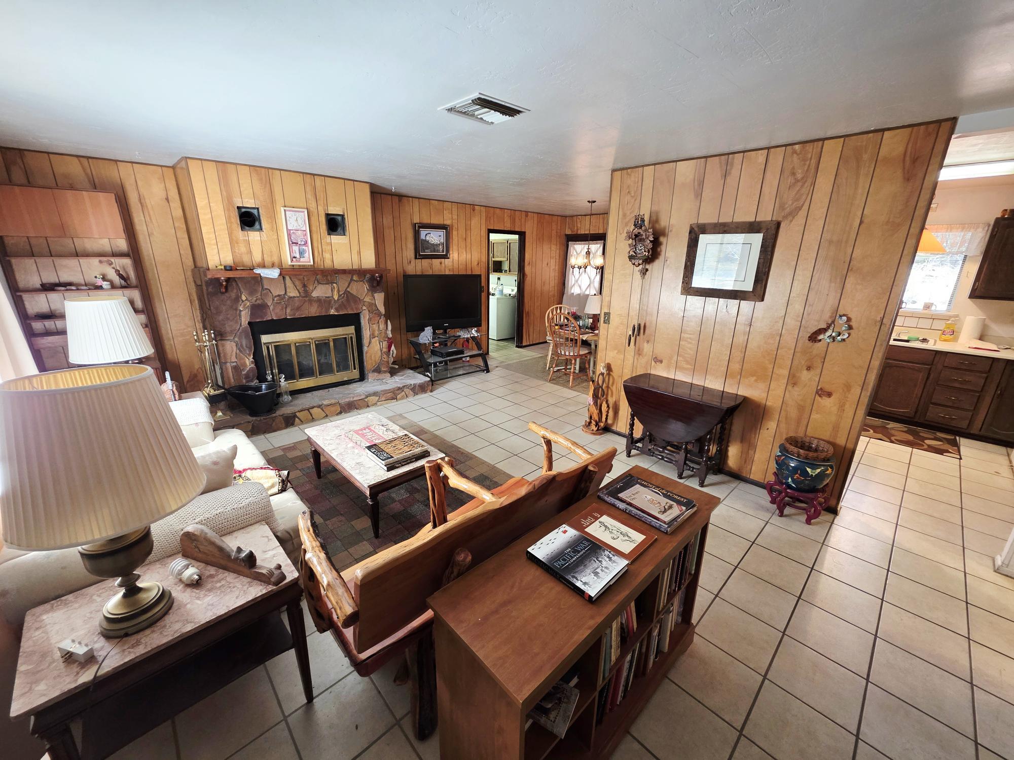 811 North Holly Circle Payson, AZ 85541 - Photo 2 of 20 Gallery Image 2