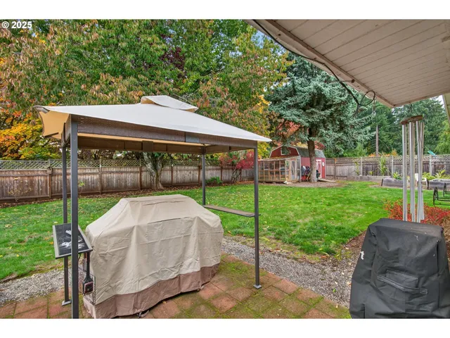 a view of outdoor space yard and patio
