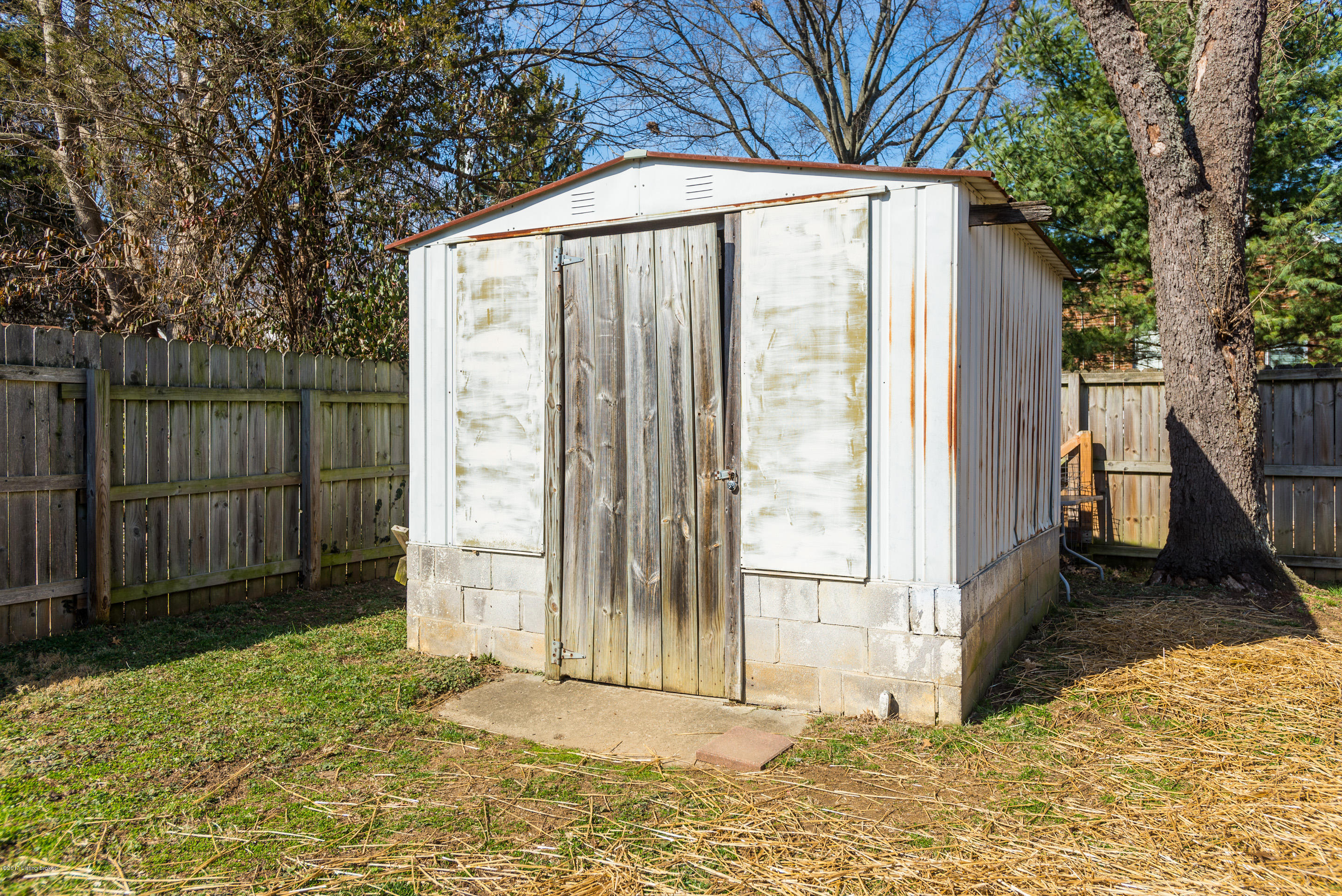 2719 Alanmede Road Louisville, KY 40205 - Photo 32 of 40 _DSC6298---02.13.17