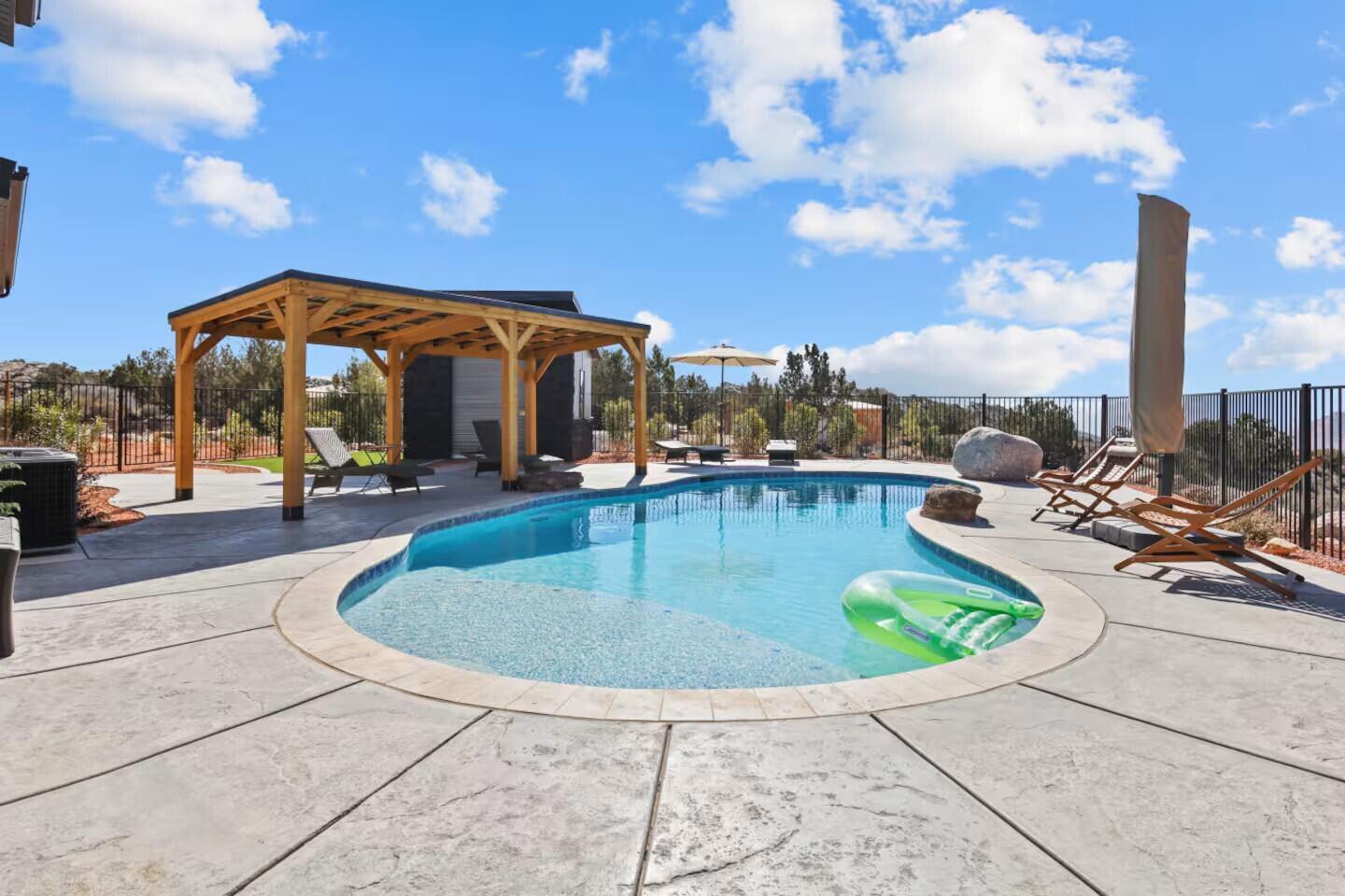 3020 Silver Reef Road Leeds, UT 84746 - Photo 2 of 25 Private Pool