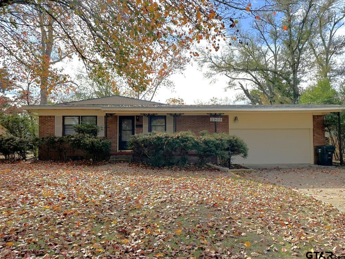 front view of house with a yard