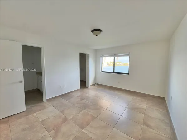 $2,975 | 401 Northwest 109th Avenue, Unit 2A, Miami, FL 33172