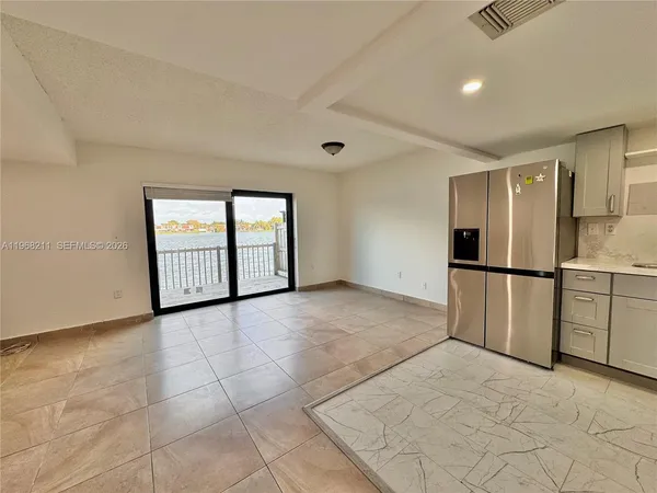 $2,975 | 401 Northwest 109th Avenue, Unit 2A, Miami, FL 33172