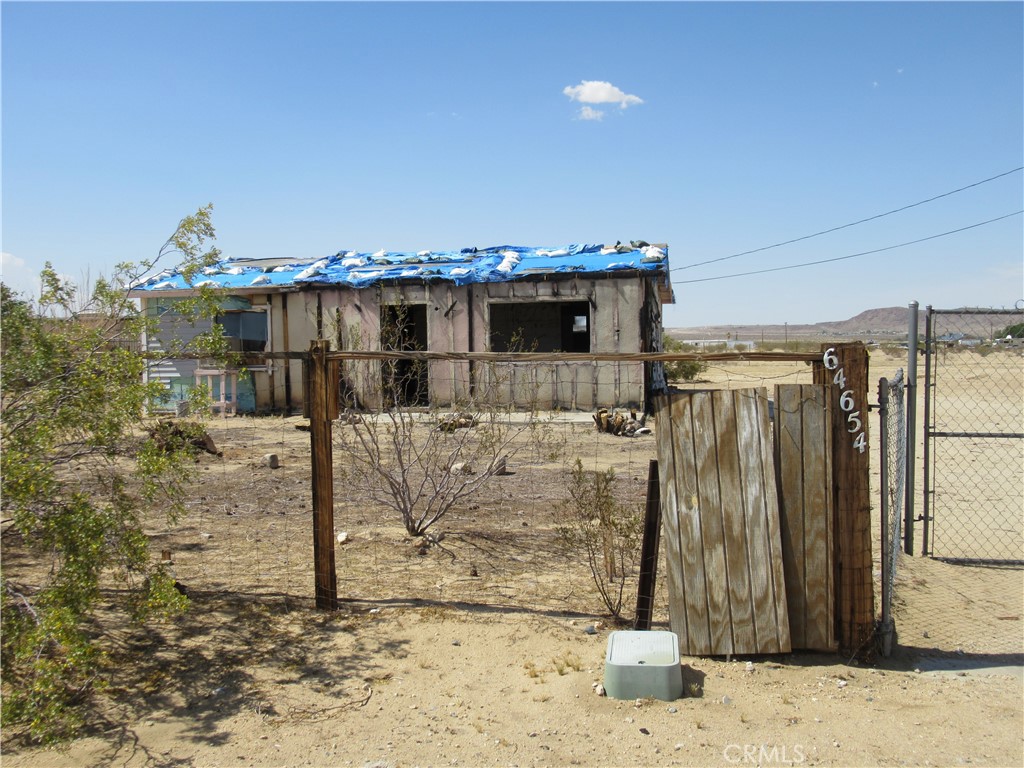 64654 Sun Mesa Road Joshua Tree, CA 92252 - Photo 2 of 25