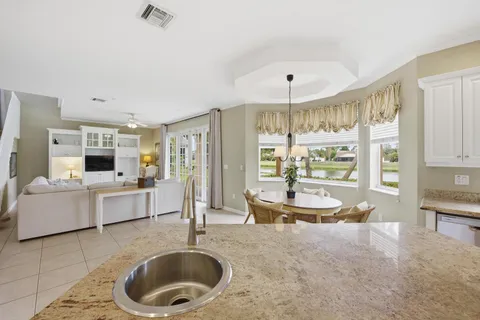 $650,000 | 2462 Westmont Place, Royal Palm Beach, FL 33411
