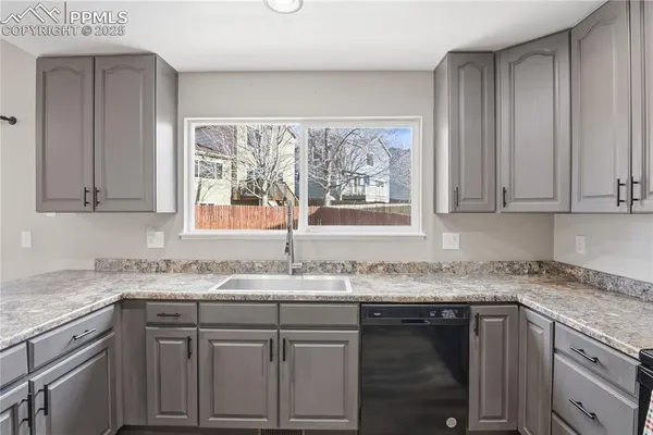 $549,900 | 3327 MacGregor Drive, Colorado Springs, CO 80922