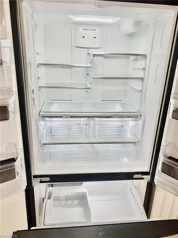 $1,500 | 826 Wiggins Pass Road, Unit 214, Naples, FL 34110