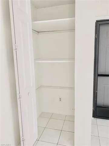 $1,500 | 826 Wiggins Pass Road, Unit 214, Naples, FL 34110