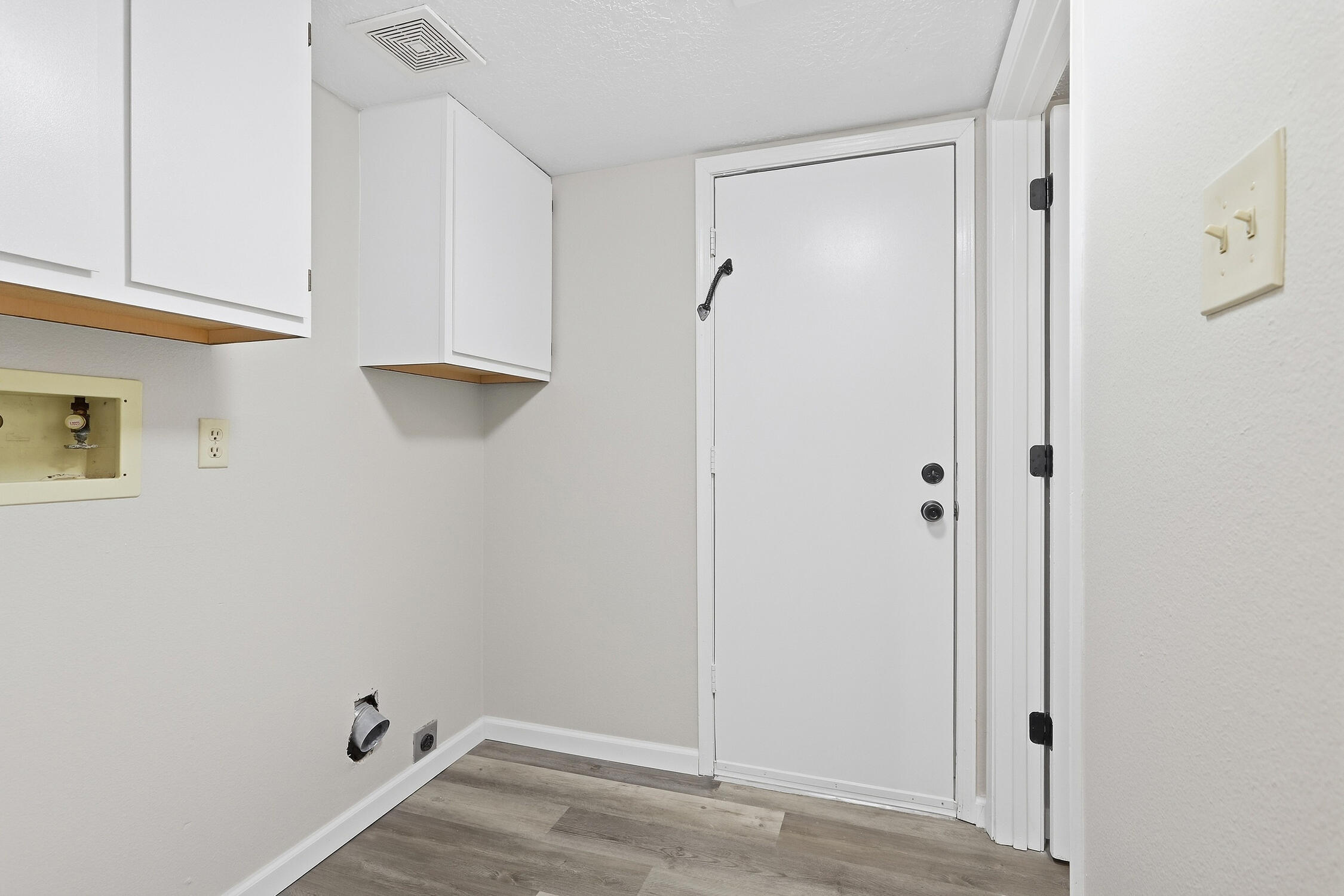 8333 Comanche Road Northeast, Unit 2B Albuquerque, NM 87110 - Photo 9 of 18 Gallery Image 9