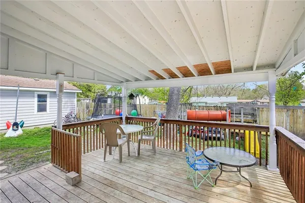 $150,000 | 743 South Locust Street, Ottawa, KS 66067