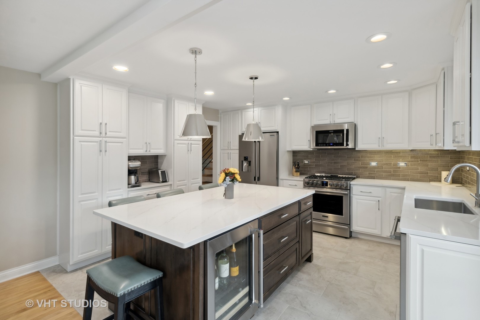 21606 North Quentin Road Kildeer, IL 60047 - Photo 14 of 32 Gallery Image 14
