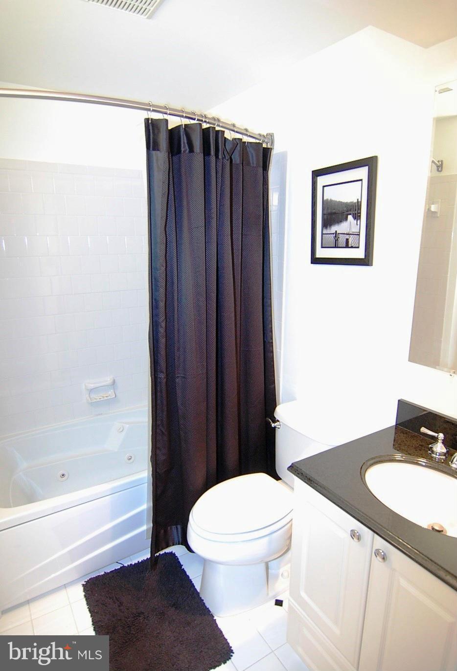 926 Pointer Ridge Drive Gaithersburg, MD 20878 - Photo 24 of 26 Bath