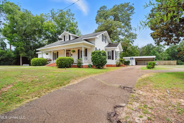 $305,000 | 2159 Oakdale Road, McComb, MS 39648