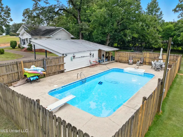 $305,000 | 2159 Oakdale Road, McComb, MS 39648