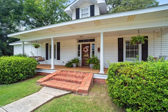 $305,000 | 2159 Oakdale Road, McComb, MS 39648