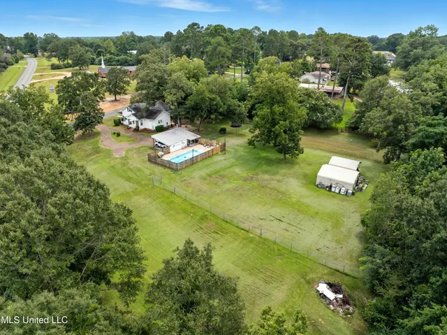 $305,000 | 2159 Oakdale Road, McComb, MS 39648
