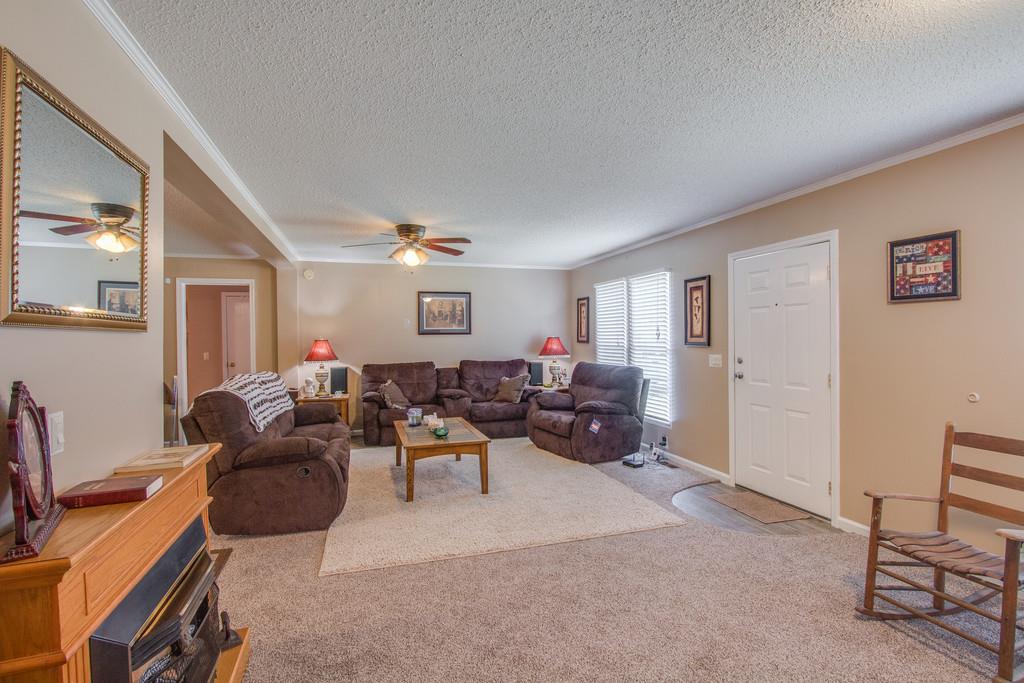 4035 Rock Springs Road Watertown, TN 37184 - Photo 7 of 26 a living room with furniture