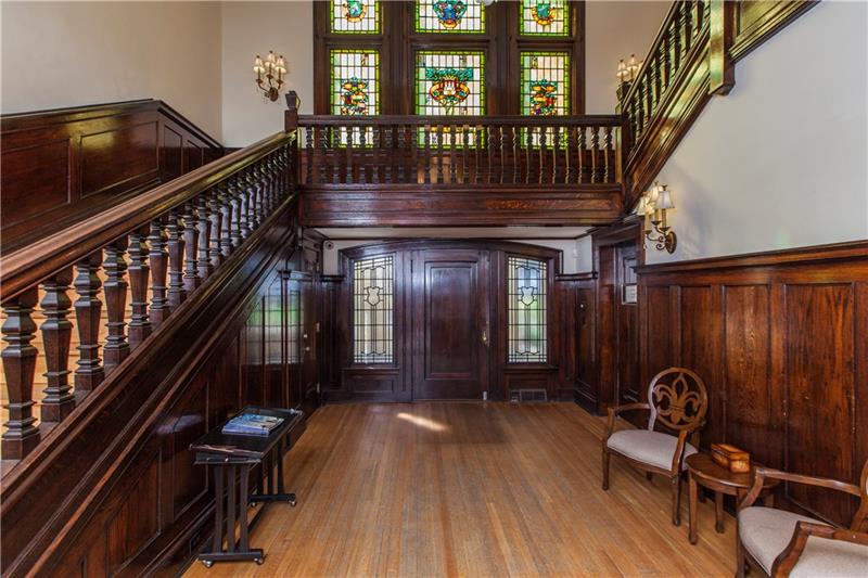 5516 Maple Heights Road Pittsburgh, PA 15232 - Photo 5 of 22