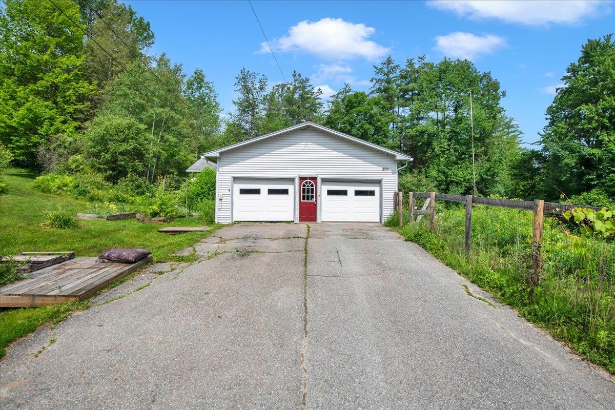 204 Lawrence Road Richmond, VT 05477 - Photo 53 of 60
