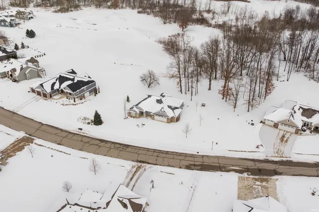 $454,900 | 3330 Kellygreen Drive, Angola, IN 46703