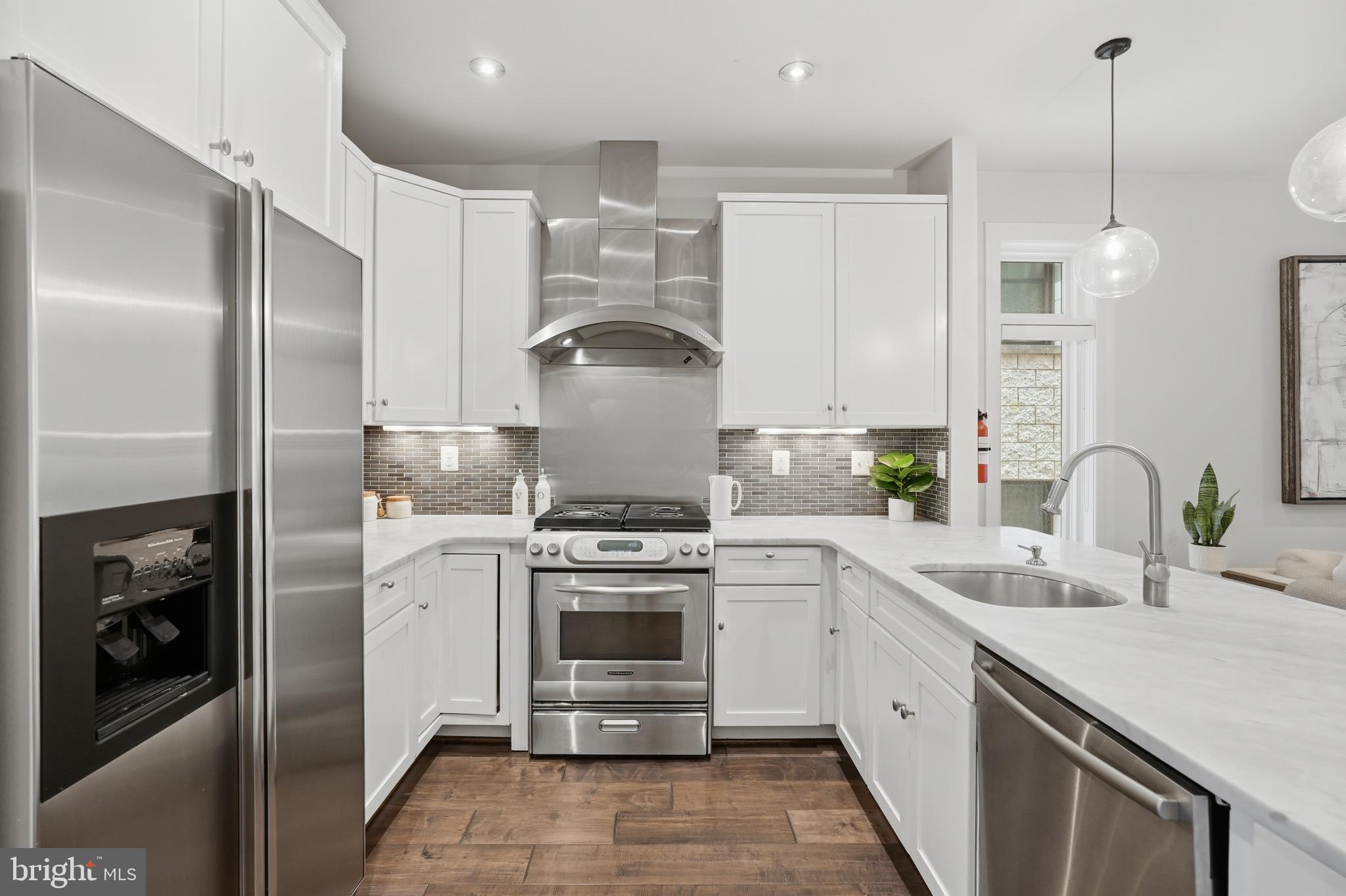 2111 11th Street Northwest, Unit 4 Washington, DC 20001 - Photo 5 of 16