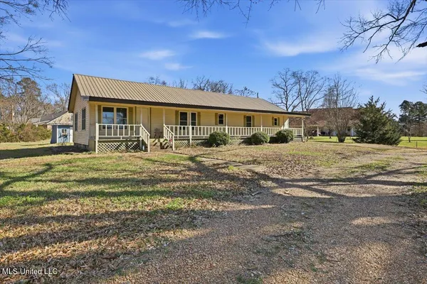 $240,000 | 13131 New Zion Road, Crystal Springs, MS 39059
