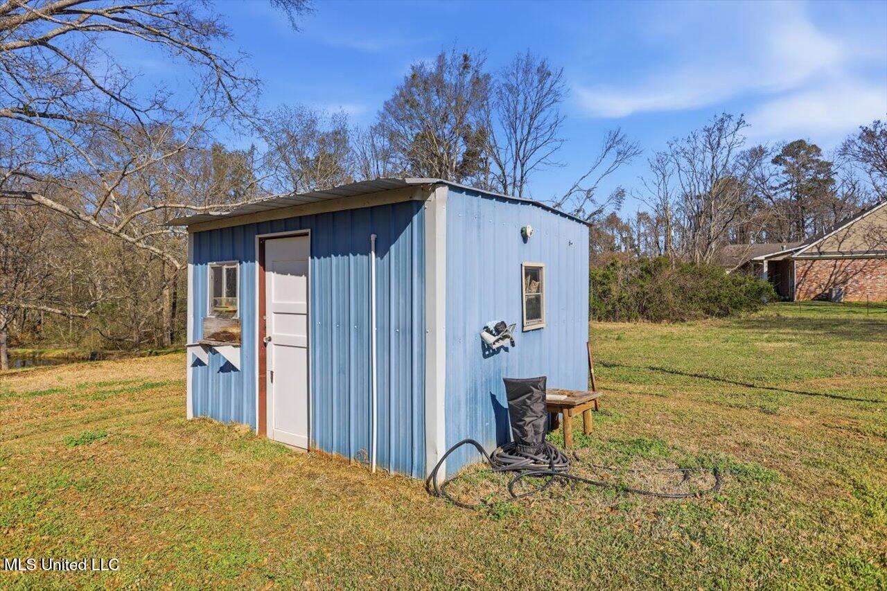 13131 New Zion Road Crystal Springs, MS 39059 - Photo 29 of 33 33-13131 New Zion Rd _ Home Tours MS