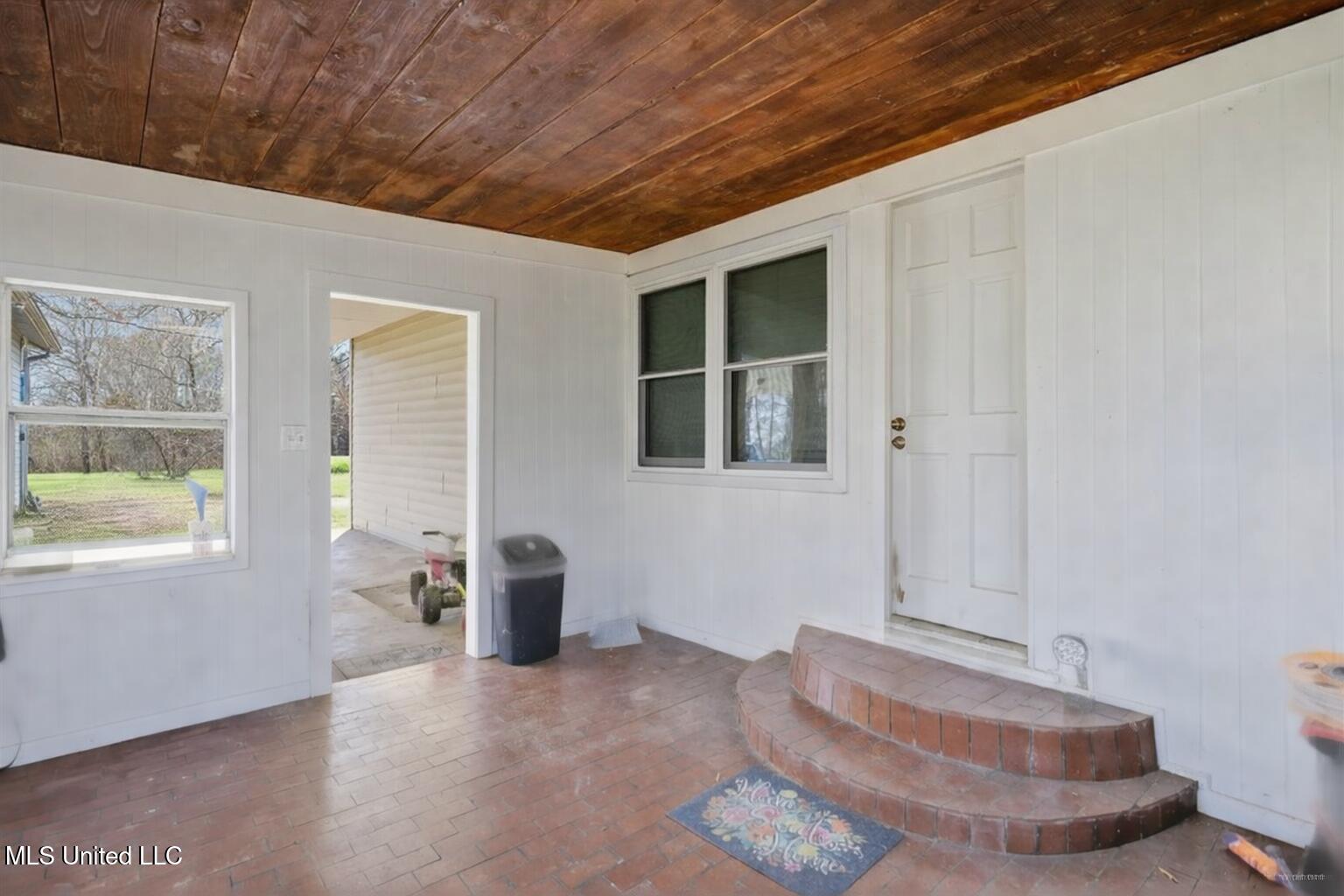 13131 New Zion Road Crystal Springs, MS 39059 - Photo 32 of 33 Sunroom (2)
