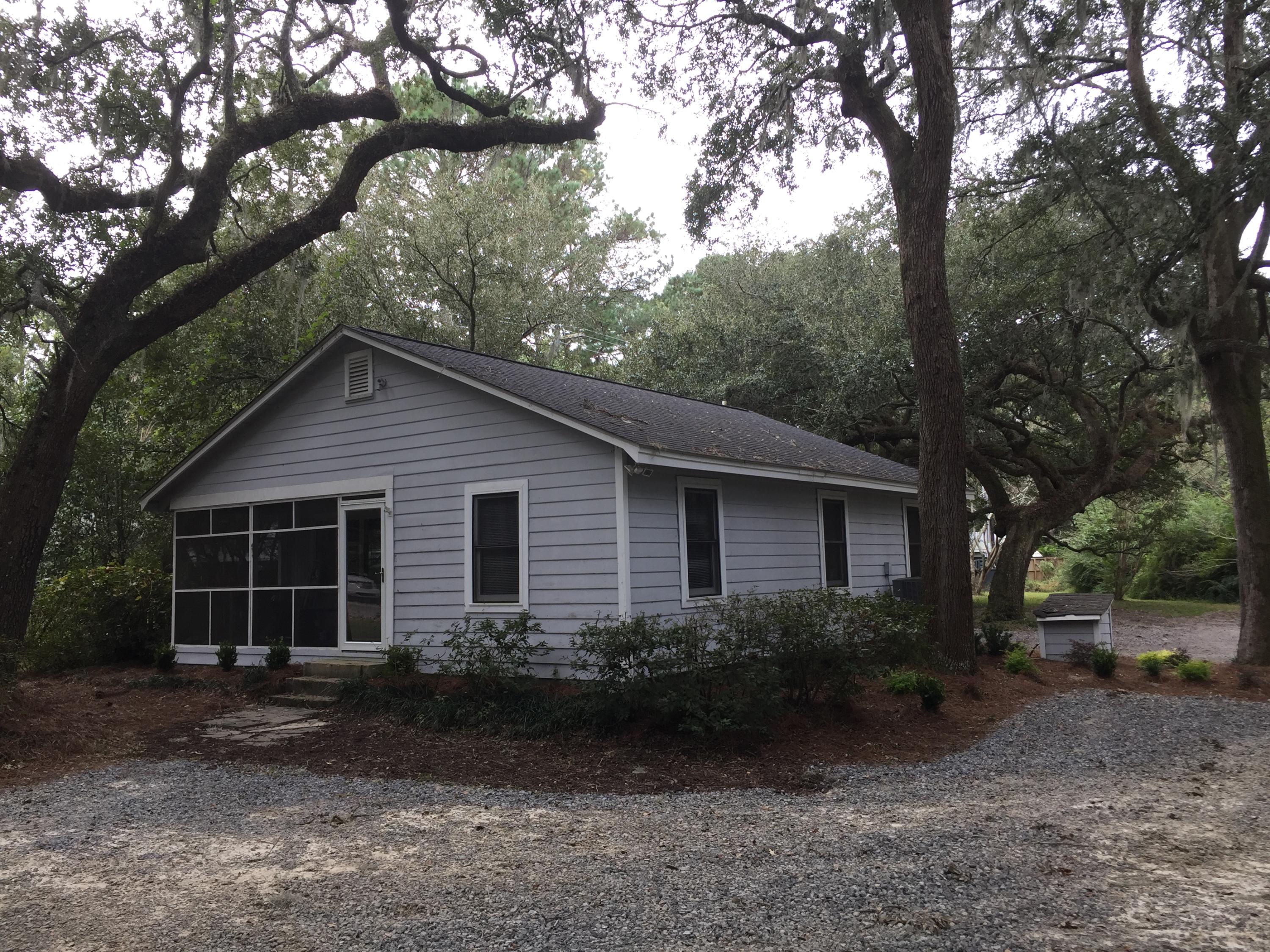1329 Lieben Road Mount Pleasant, SC 29466 - Photo 7 of 12 7