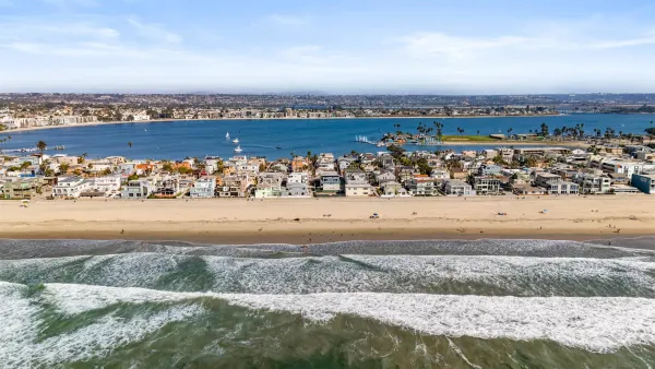 $8,500,000 | 701 Sunset Court, San Diego, CA 92109
