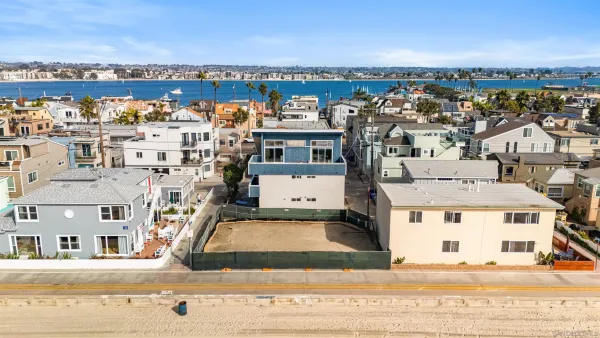 $8,500,000 | 701 Sunset Court, San Diego, CA 92109