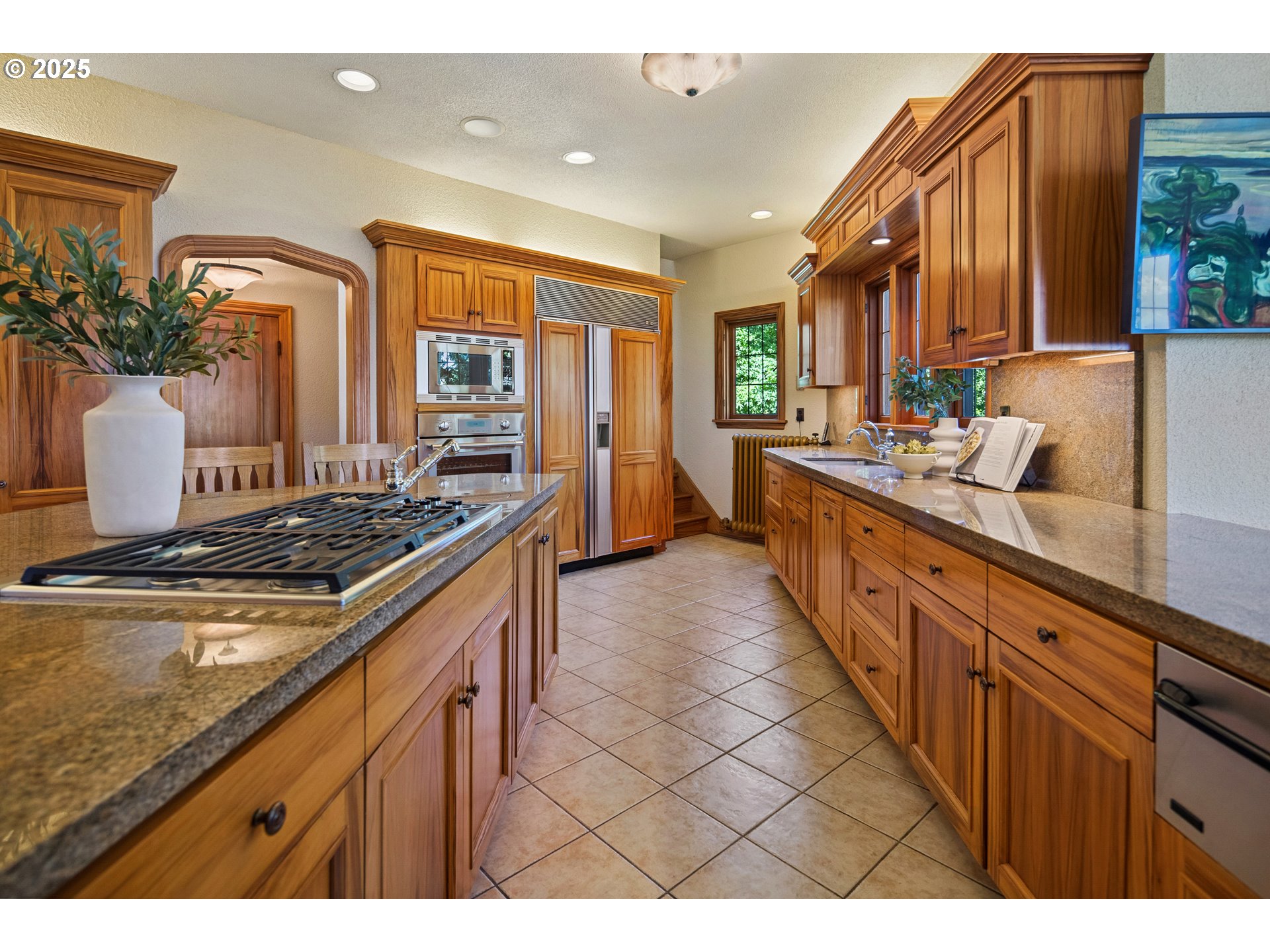 5570 Southwest Menefee Drive Portland, OR 97239 - Photo 20 of 48