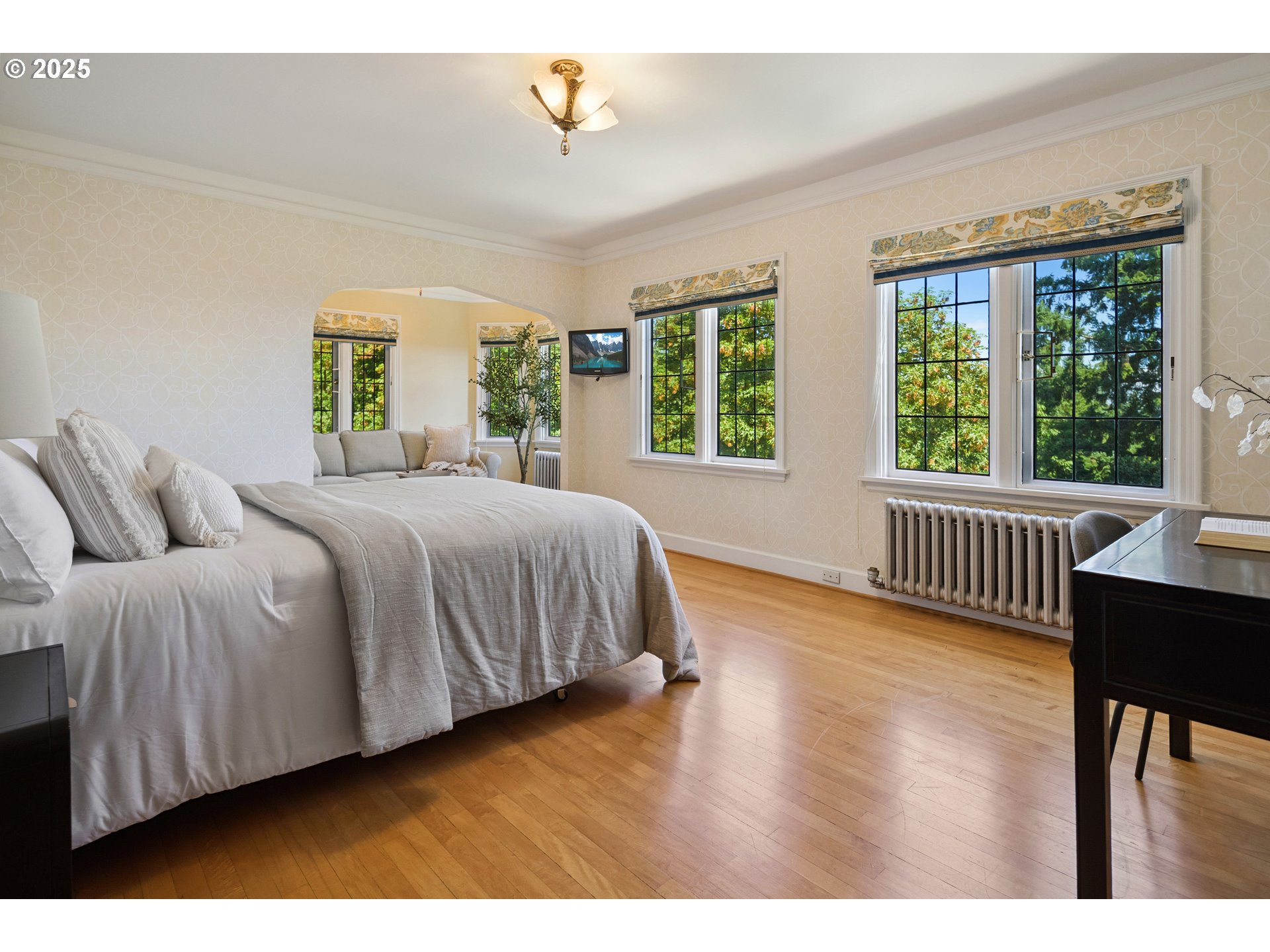 5570 Southwest Menefee Drive Portland, OR 97239 - Photo 32 of 48