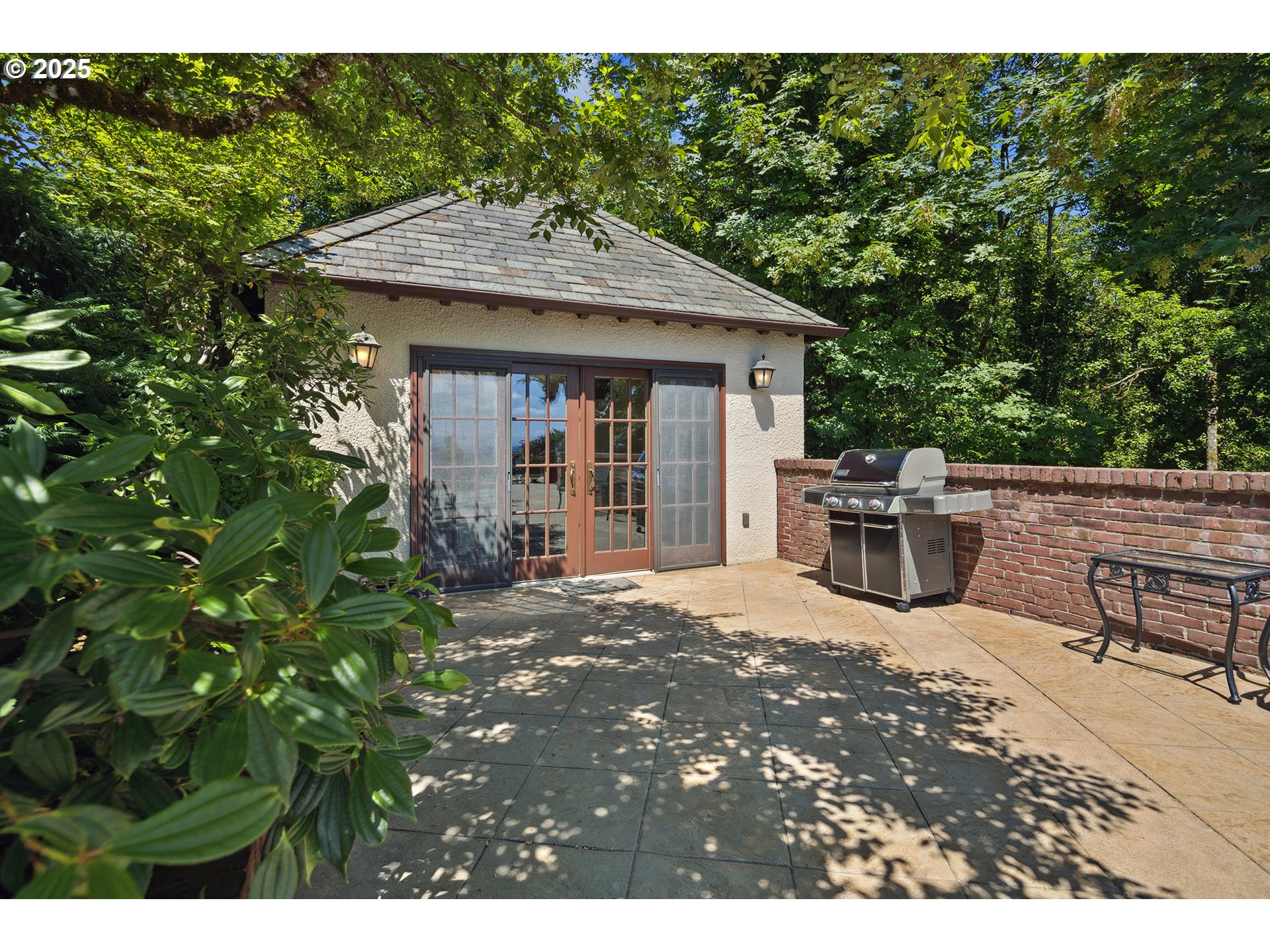 5570 Southwest Menefee Drive Portland, OR 97239 - Photo 44 of 48